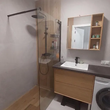 Spacious With Garden