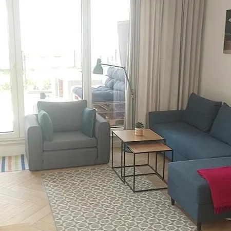 Spacious With Garden 아파트 바르샤바